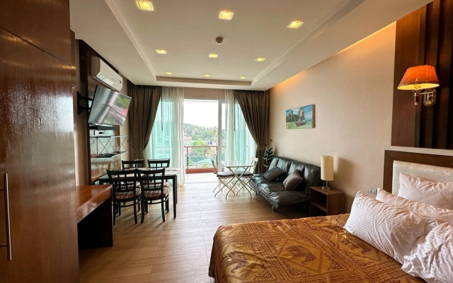 Sea and Sky condo Karon 306