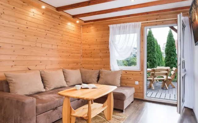 Comfortable Houses With Swimming Pools, Rewal