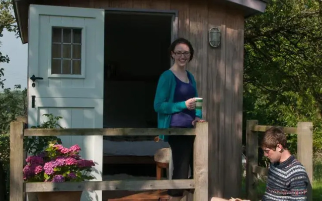 Shed and Breakfast