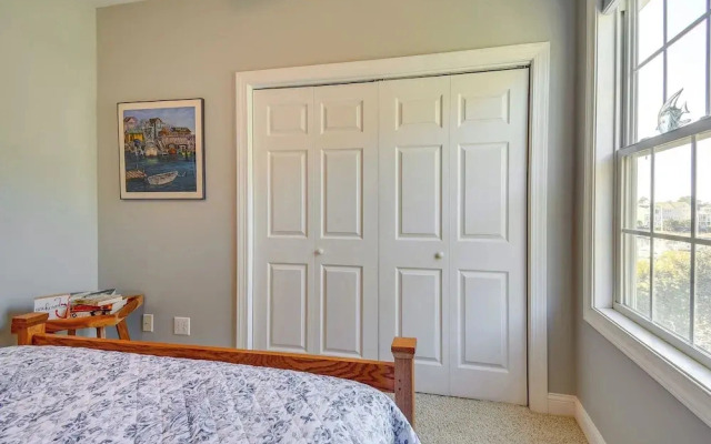 Spacious Southport Condo w/ Balcony!