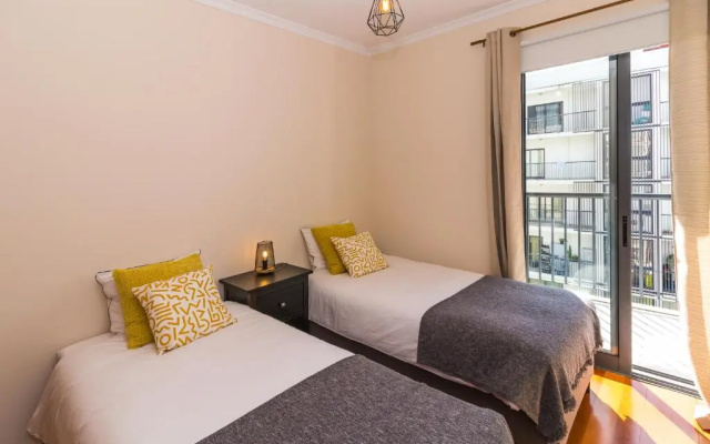 Acacia Apartment