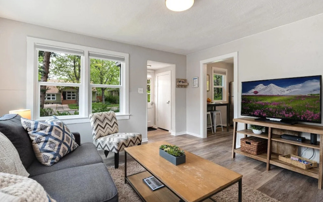 Charming Old Town Bungalow w/ FREE Cruiser Bikes