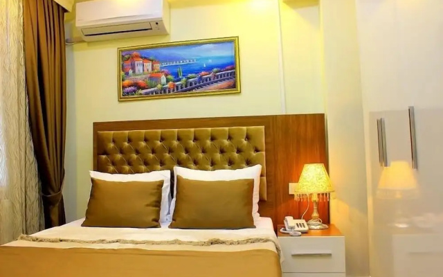 Hotelium 1