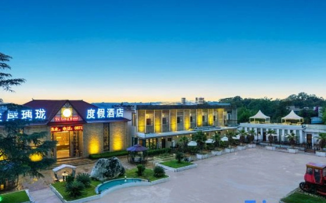 Golden  Coast  YuLong  Resort  Hotel