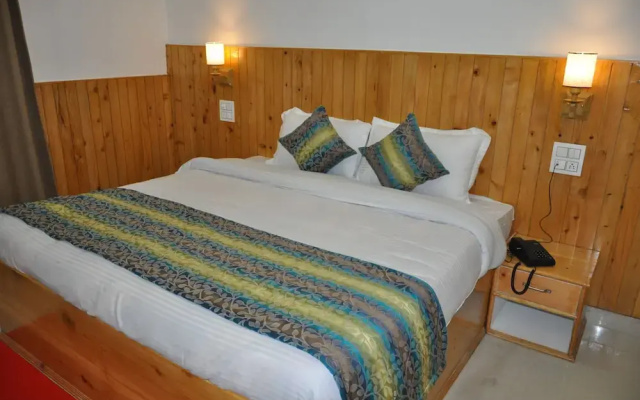 Hotel Aman Palace Kasol