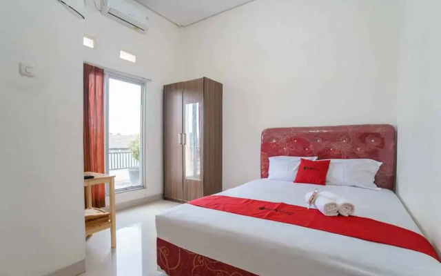 RedDoorz Syariah near Universitas Lampung 2
