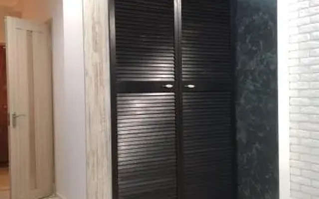 Apartment on Tytova 8