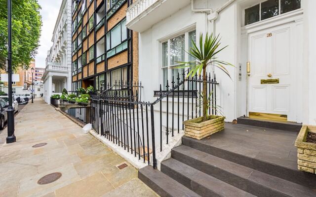Отель CDP Apartments Knightsbridge Великобритания, Лондон - отзывы, цены и фото номеров - забронировать отель CDP Apartments Knightsbridge онлайн вид на фасад