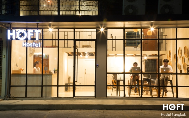 HOFT Hostel Bangkok вид на фасад