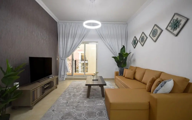 Canal Residence