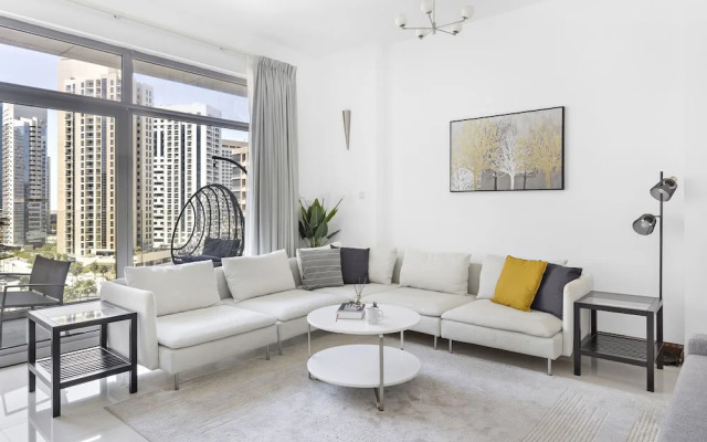 WelHome - Urban Retreat With Terrace And City Views