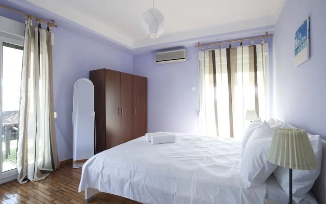 Ano Patisia, A 5th floor penthouse