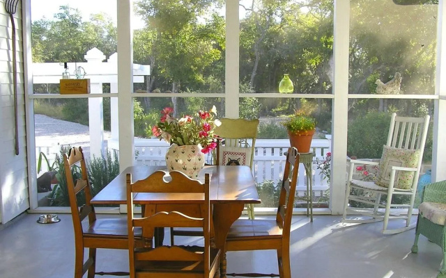Alexandras House