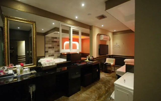 Hotel Lazzi
