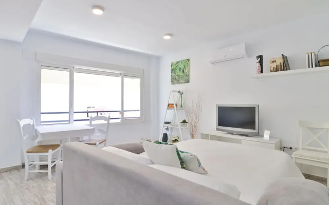 Nice Studio Torre del Mar Beach