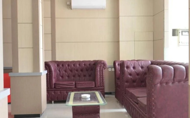 Galaxy Inn Hotel Baubau