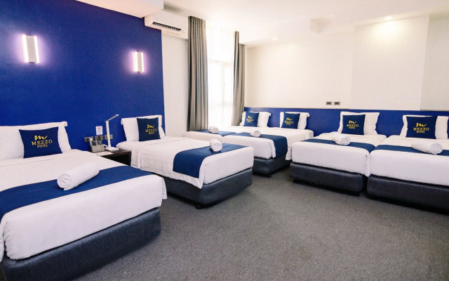 Mezzo Hotel