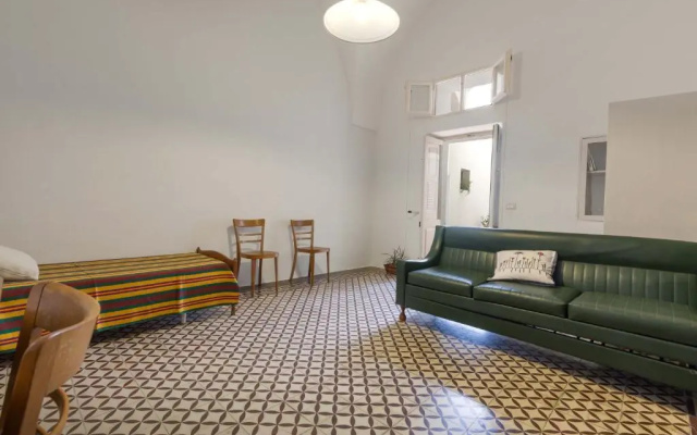 2082 Casa Gegè