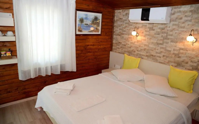 Nuri's Beach Bungalow