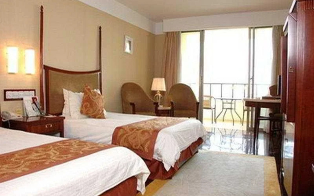 Oak Bay Garden Hotel
