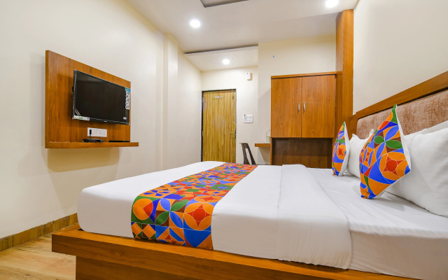 Fabhotel Atharv