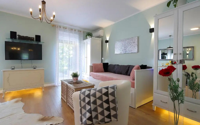 Studio Apartment Ada 2