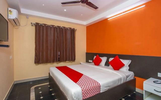 OYO 22837 Chairmen's Hotel