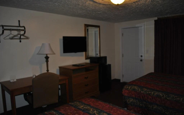 Turnpike Motel