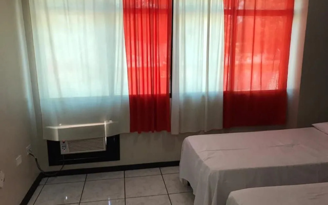 Carol Palace Hotel