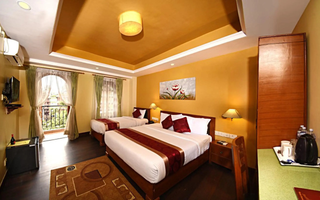 DOM Himalaya Hotel