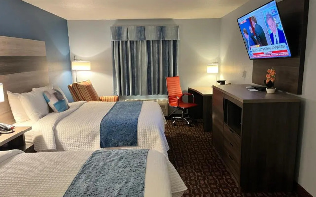 Garnett Hotel & RV Park