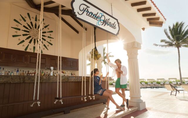 Отель Hilton Playa Del Carmen Плая-дель-Кармен вид на фасад