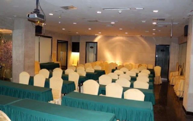 Marco Polo Commercial Hotel