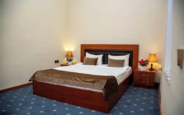 Hotel & Bistro