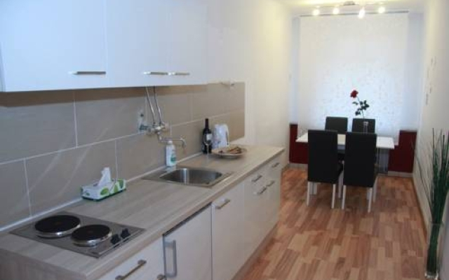 Livingston Apartment Central