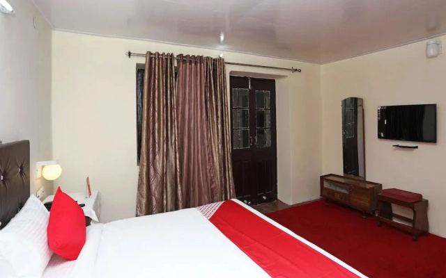Hotel Silverton (180 Lake View)