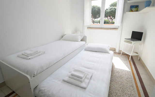 Welcomely - Vintage Apartment