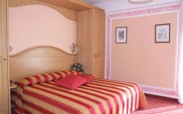 Hotel Eden