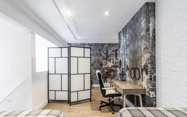 Grand 2Br Dundurn Loft Rooftop Terrace With Sunbeds Parking Gym