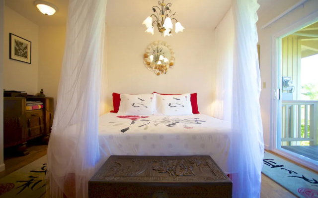 Hale Hoo Maha Bed and Breakfast