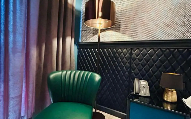 Solomon Hotel