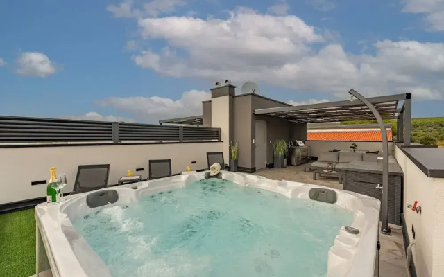 Villa Blue Sky 2