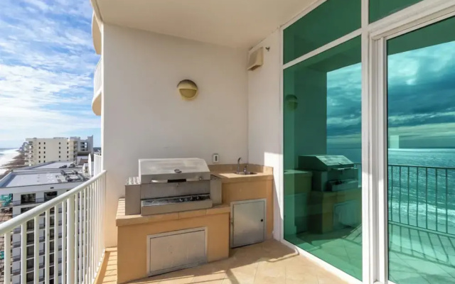 Turquoise Place 1108 D