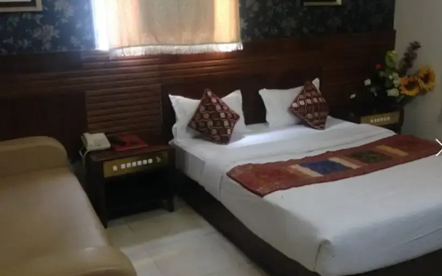 Hotel Sai Sangeeta