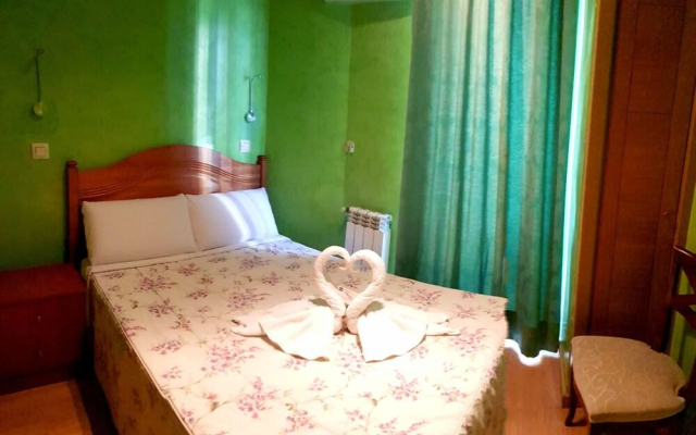 Hostal Naranjos