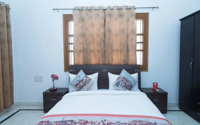OYO 11064 Home Elegant 3BHK Villa Near Hiran Magri