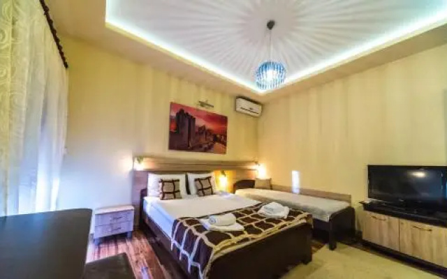 Talismano Restaurant & Apartments