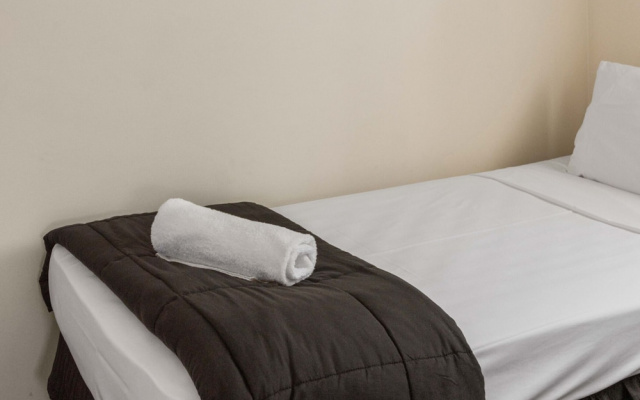 Swell Apartments - by Burleigh Letting
