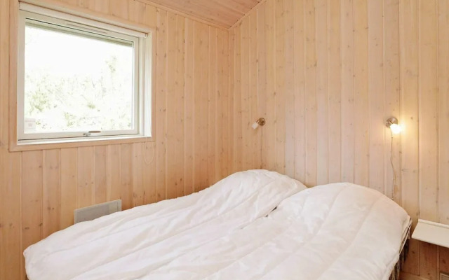 10 Person Holiday Home in Albaek