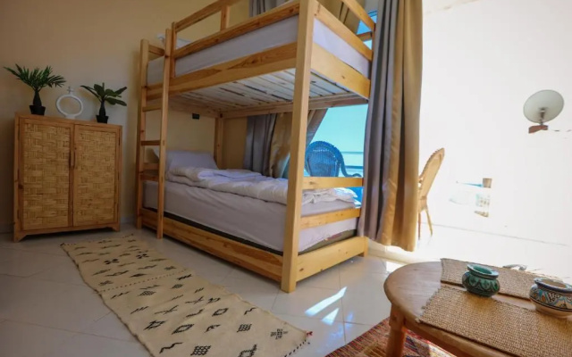 Locals Taghazout Surfcamp